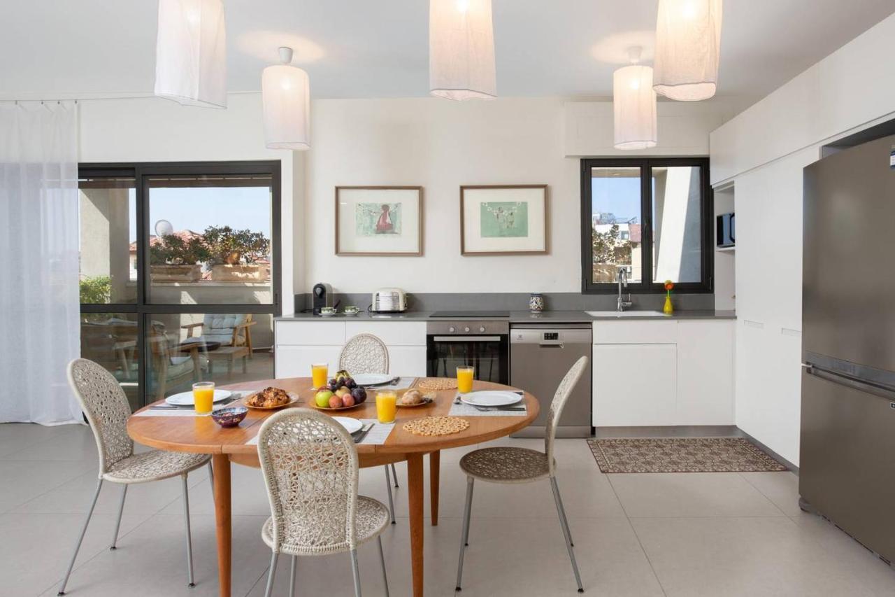 Sophisticated 3Br Penthouse In Jaffa'S Market Тель-Авив Экстерьер фото