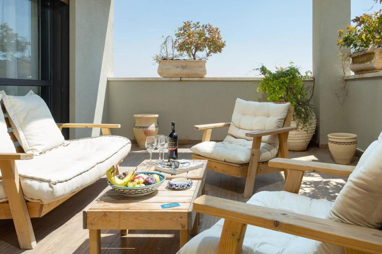 Sophisticated 3Br Penthouse In Jaffa'S Market Тель-Авив Экстерьер фото